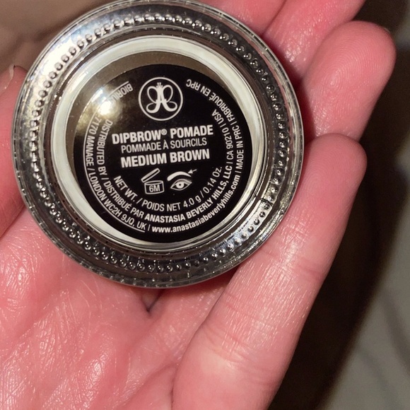 Anastasia Beverly Hills eyebrow pomade - Picture 2 of 3